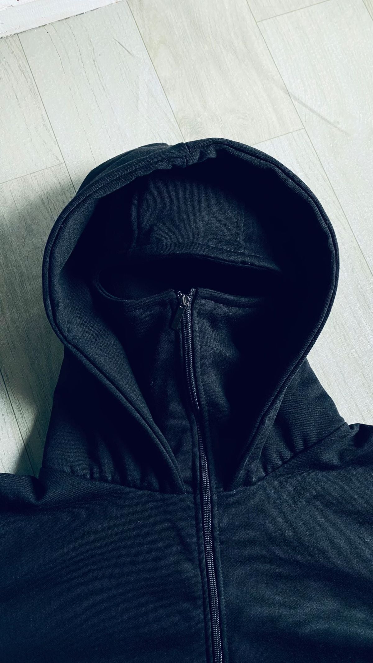 Camille - Sweat à Capuche avec Balaclava