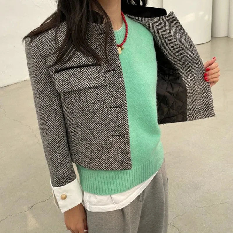 Camille - Veste Cropped à Carreaux Élégante