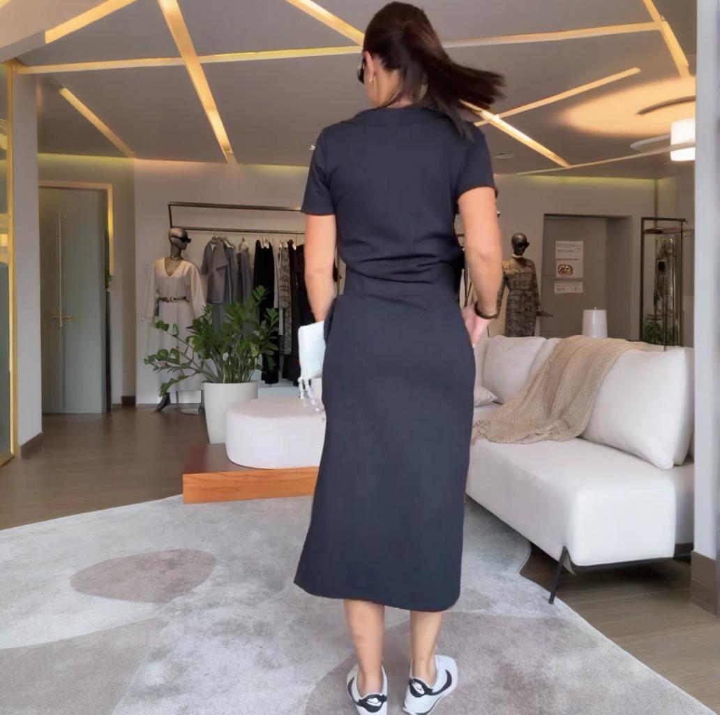 Noa™ | Haut et Jupe à Col V Élégants