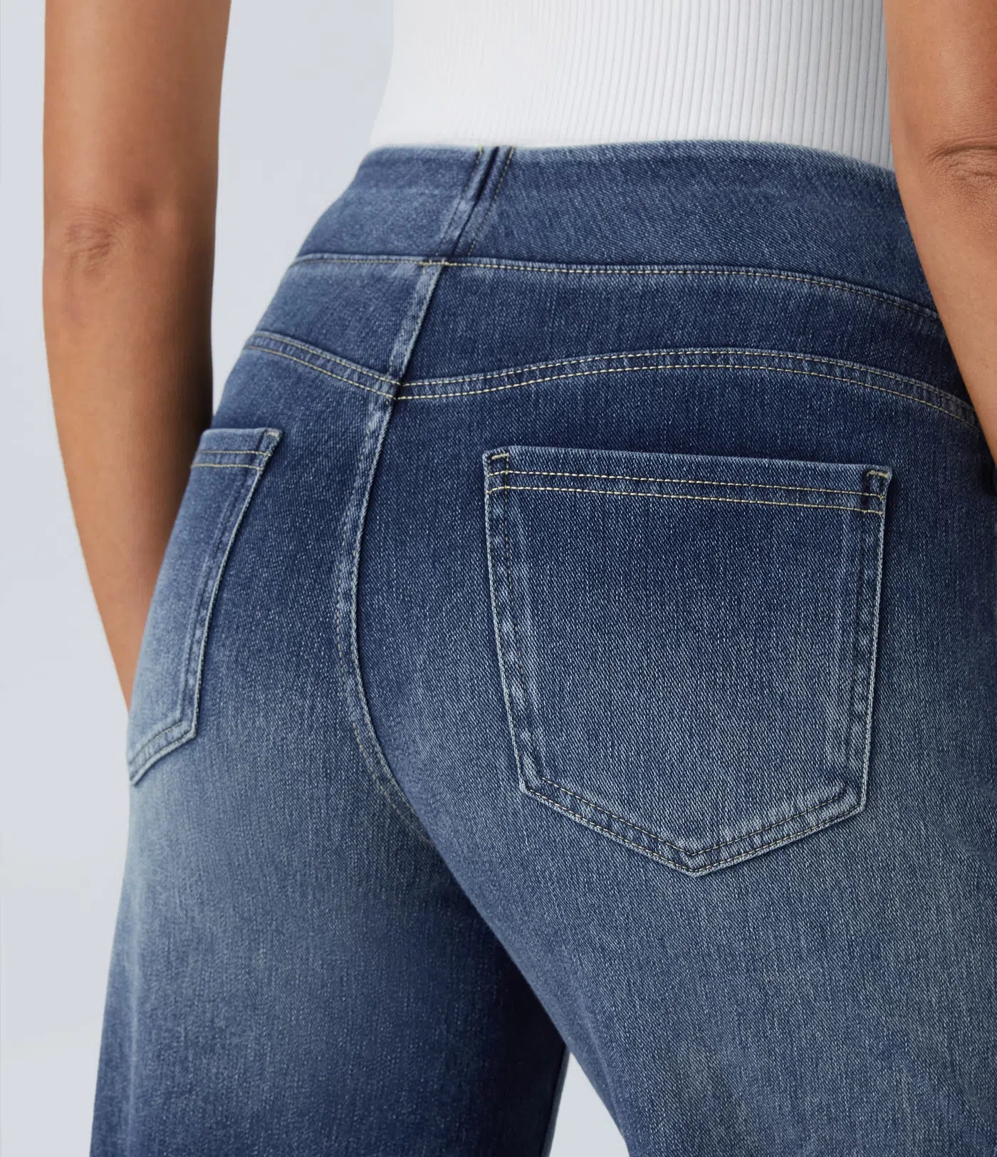 Léa - Pantalon élastique taille haute et confortable